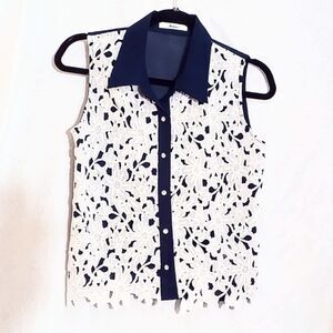 Nokea Women's Lace Front Overlay Navy Blue Sleeveless Top Size Medium